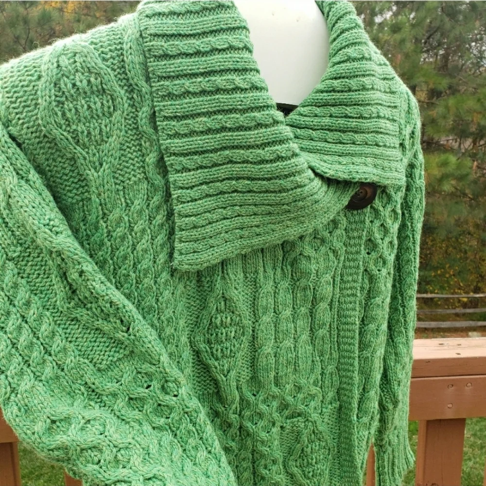 Aran Crafts Ireland green Merino wool chunky cable knit Cardigan one button S